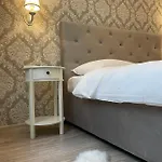 Vega By Moonlight Apartment Mamaia