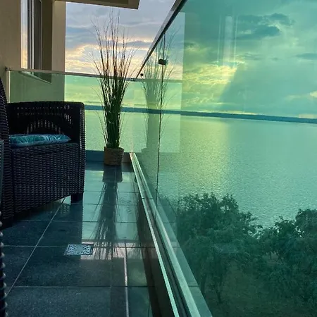 Vega By Moonlight Apartman Mamaia