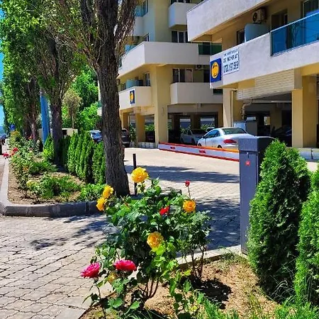 Vega By Moonlight Apartment Mamaia